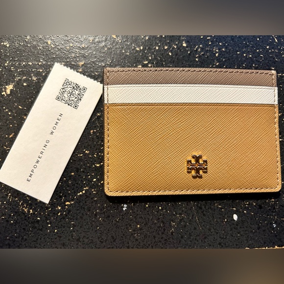 COPY - Tory Burch Slim Card Case - Picture 2 of 4